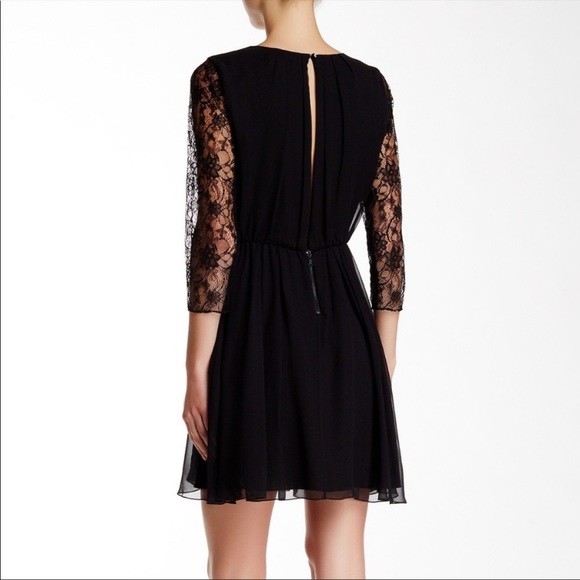 100%Silk Alice + Olivia Shirred Lace Sleeve Dress - Picture 6 of 16